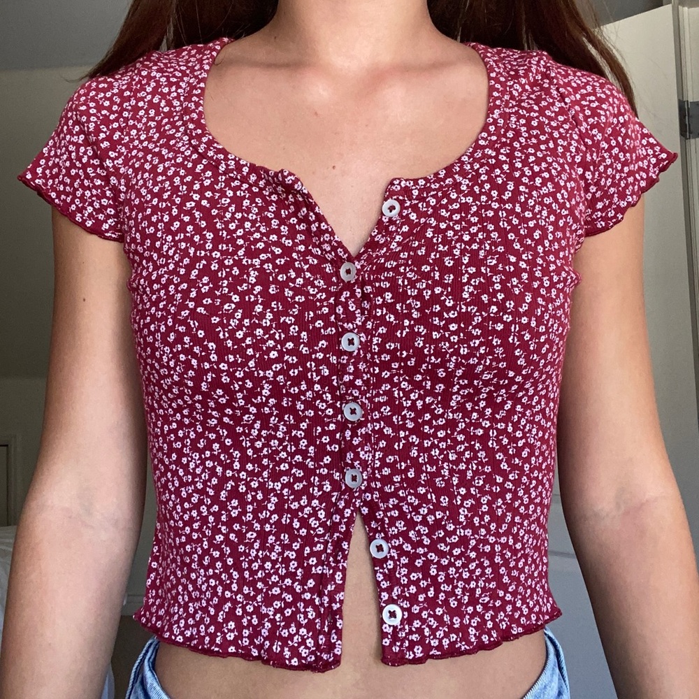Red Floral Ruffled Short Sleeve Top